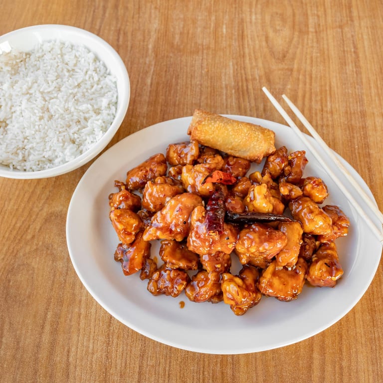 Delicious Lemon Chicken Dish